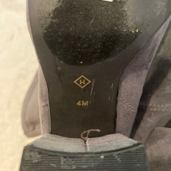 HALOGEN Women's Jacy Stretch Sock Bootie Size 4M Grey Fabric Blocked Heel - Picture 5 of 5